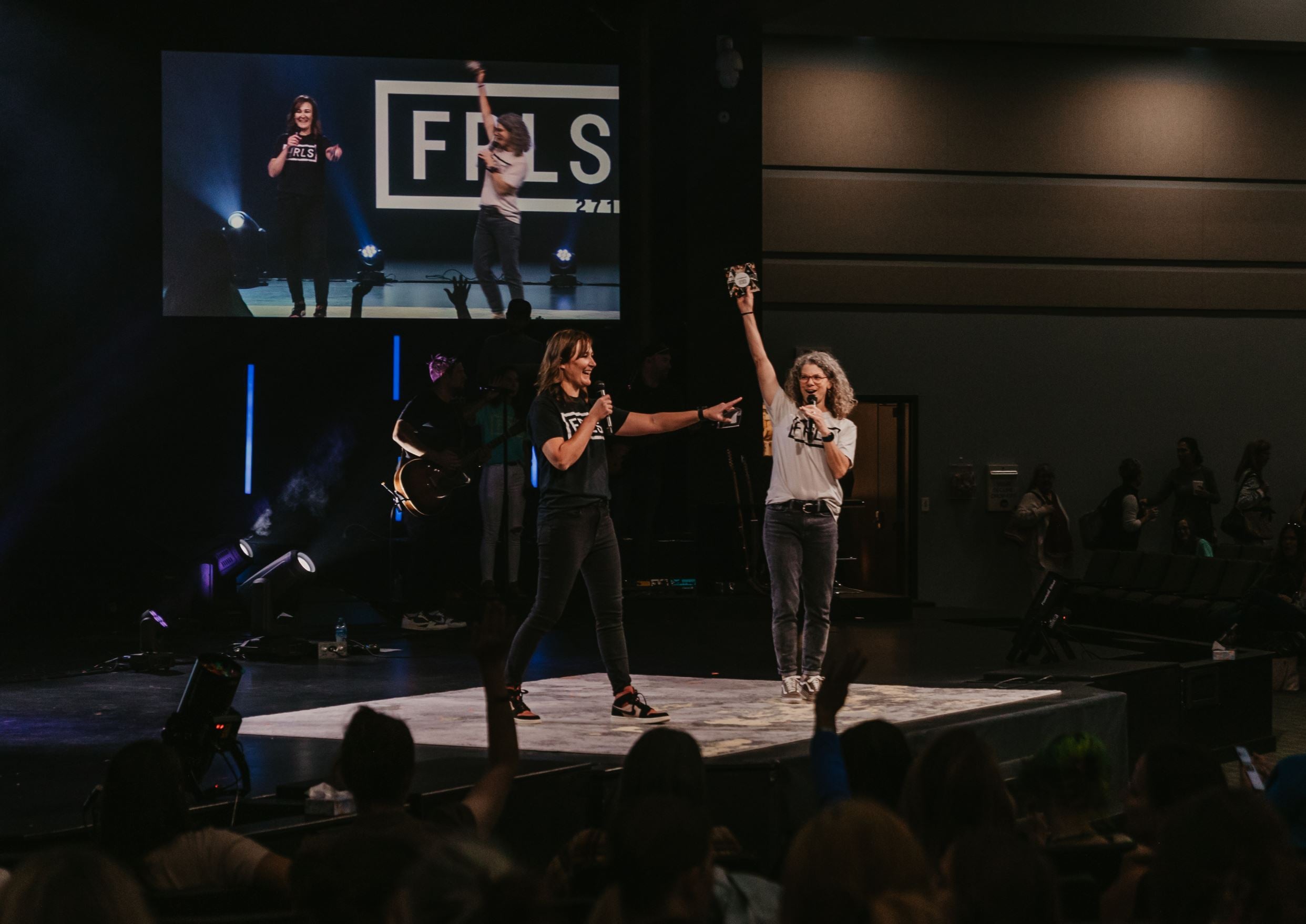 Classic FRLS271 Black Tee