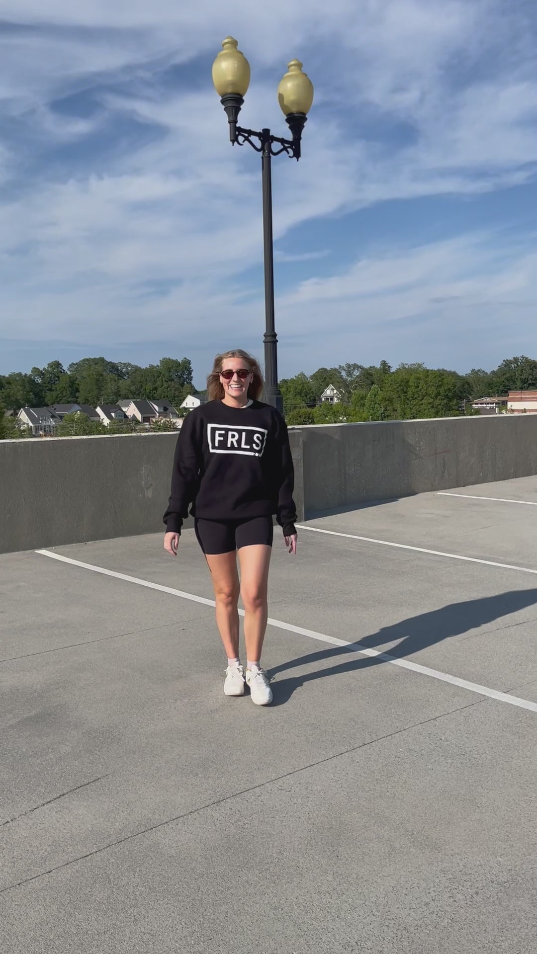 FRLS271 Classic Black Crewneck